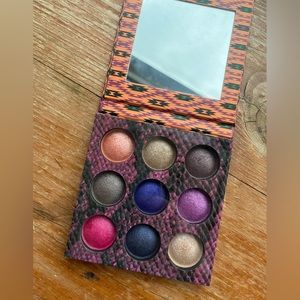 BH COSMETICS- WILD AT HEART EYE SHADOW PALLET **NEVER USED**